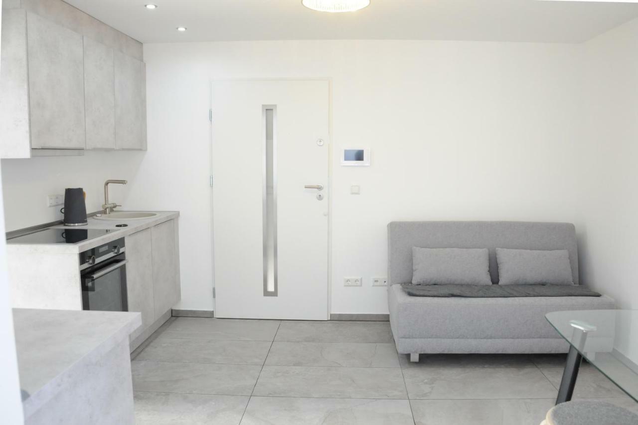 Kleine Studio-Wohnung, Kontaktloser Check-In Meckenbeuren Eksteriør billede